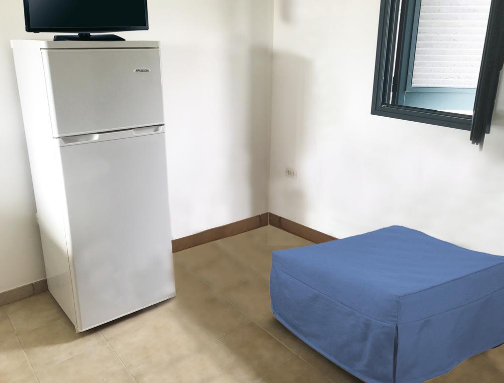 Camping Porto Miggiano Санта Чезареа Терме Екстериор снимка