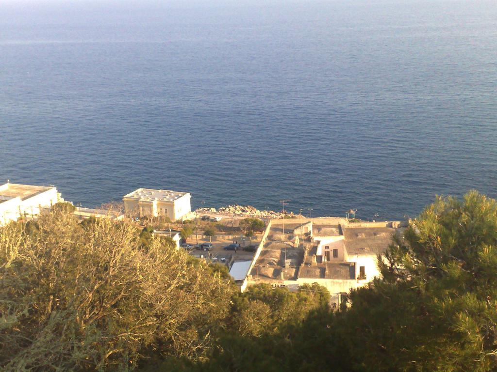 Camping Porto Miggiano Санта Чезареа Терме Екстериор снимка